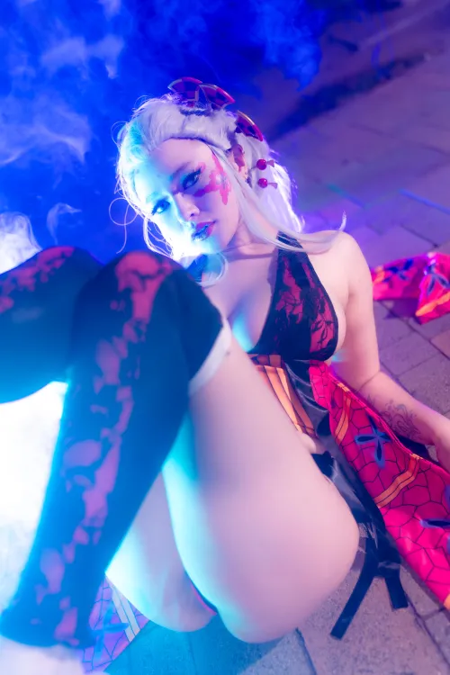 Don’t look so scared... I like to play with my food