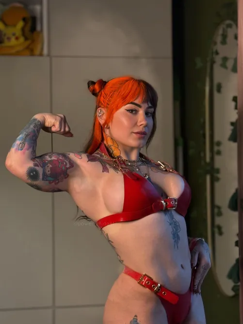 Flexing like I’m not a tiny 4’8 emo girl