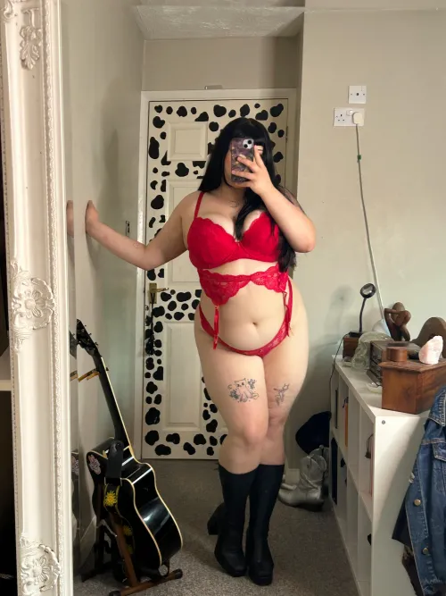 I’m feeling so fucking horny today 🥰🤭