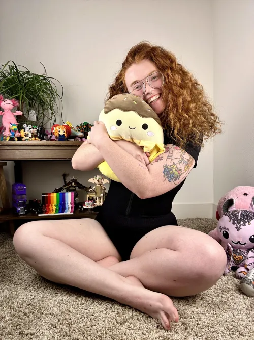 Just a girl with her plushie against the world