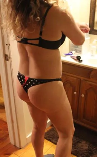 Just a horny married MILF getting ready to head out to have some fun