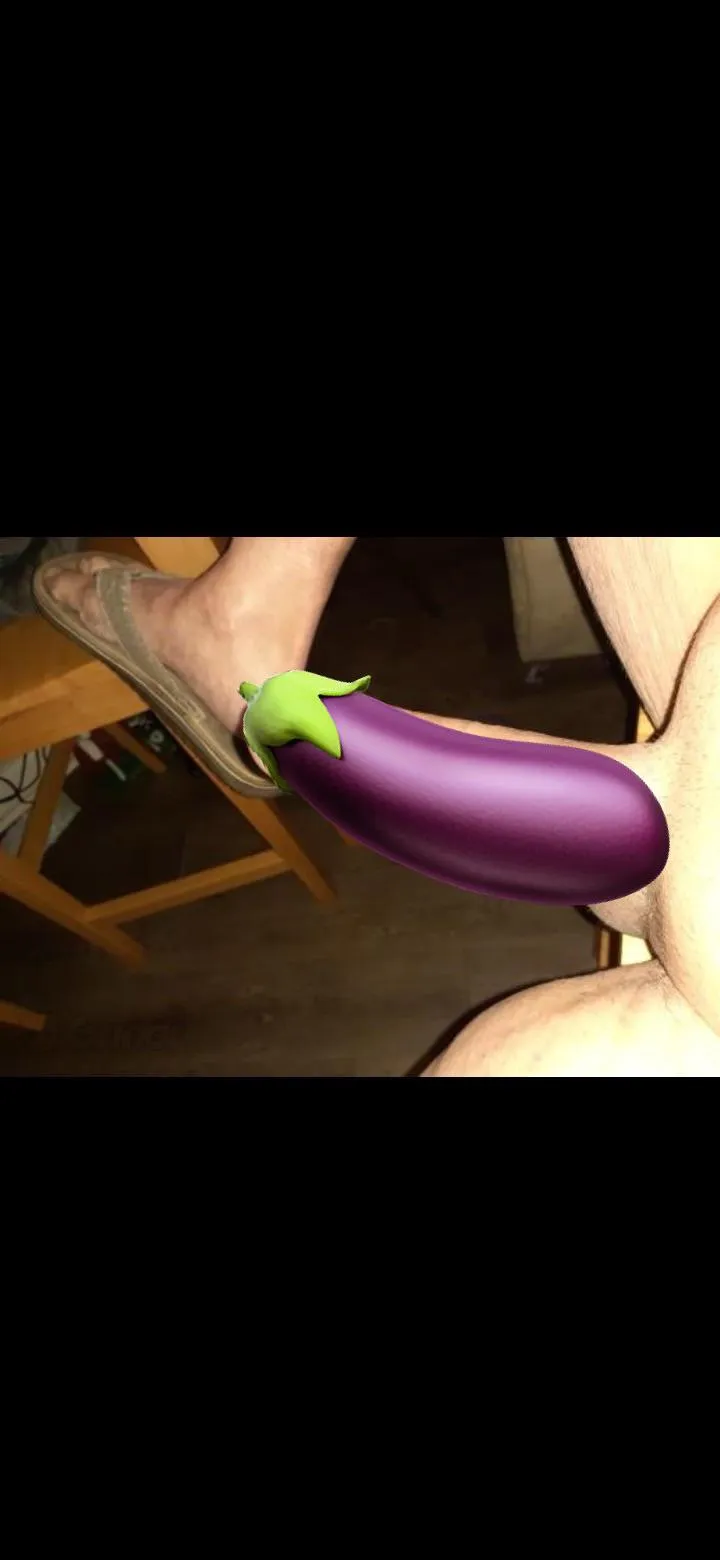 Man I need a good rub and tug Ball ground