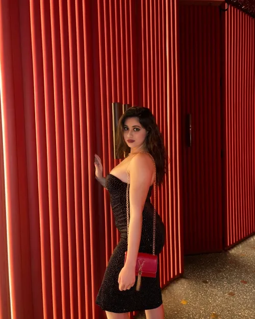 Megha 🥵 her figure