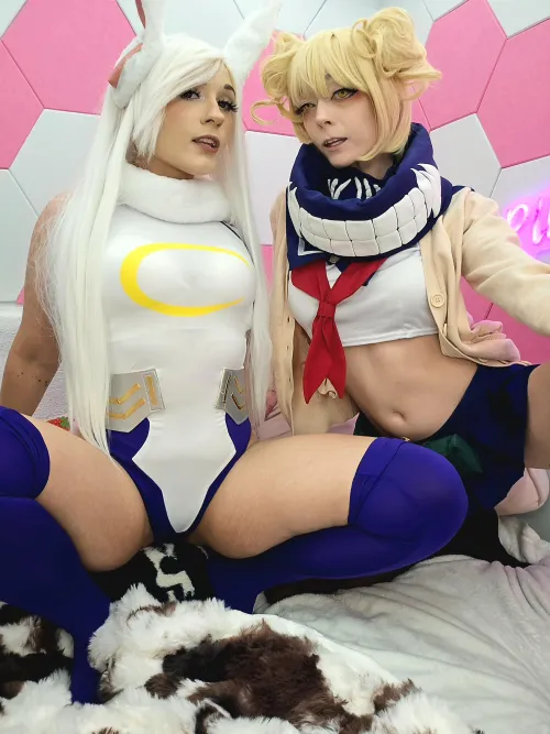 Off to @AnimeBoston 💕 Don't be shy, come say hi if you see us 😘😈