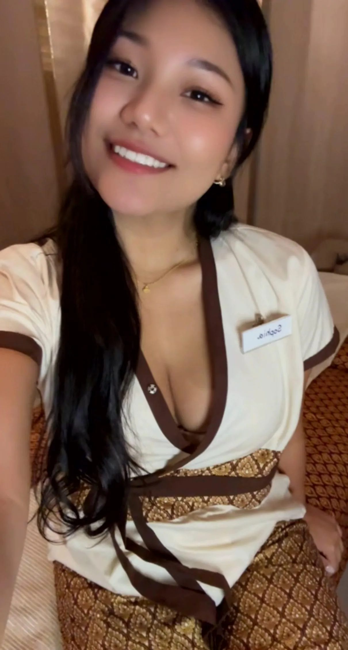 start with hands..end with mouth..down for massage?