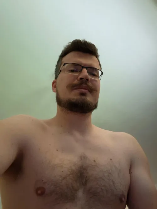 Sunday cuddles, anyone? 🤗🐻