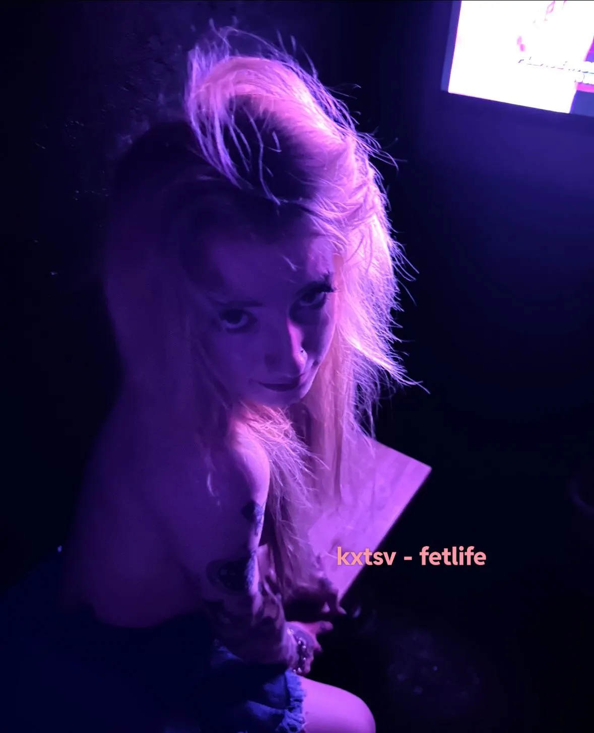 waiting patiently for the next cock to poke thru the hole…