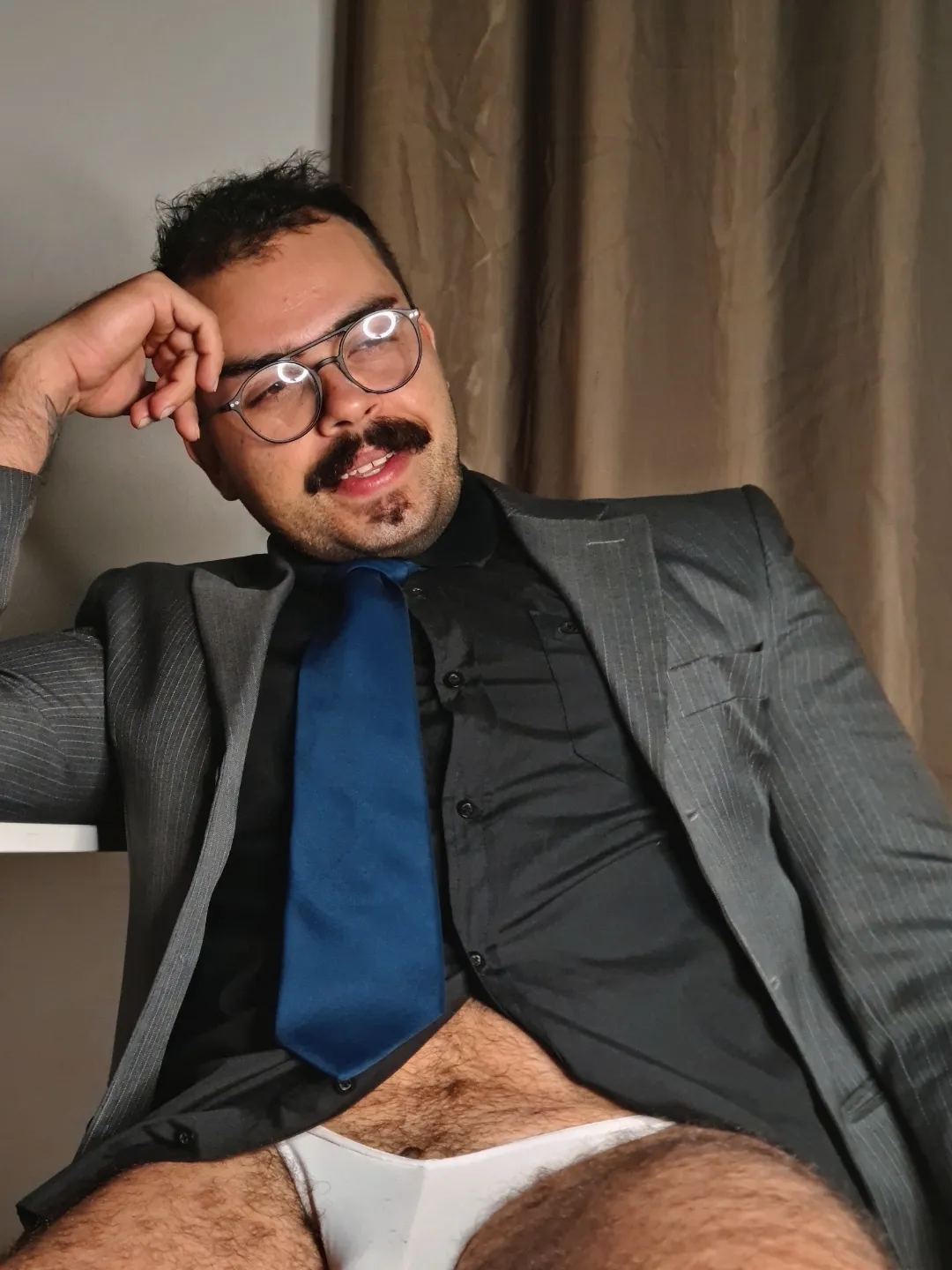 What's your opinion on my outfit for this mornings meeting?