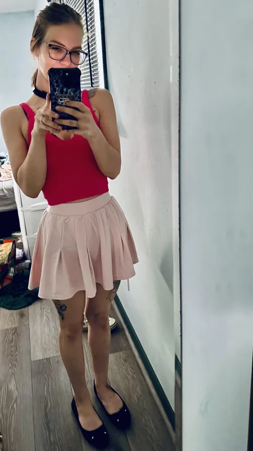 36m29f4M/F tonight, we’d host. Pool party?