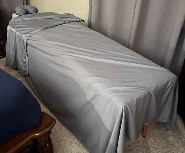 49 [M4MF] Delaware - relaxing massage turned erotic for her as you sit restrained to watch