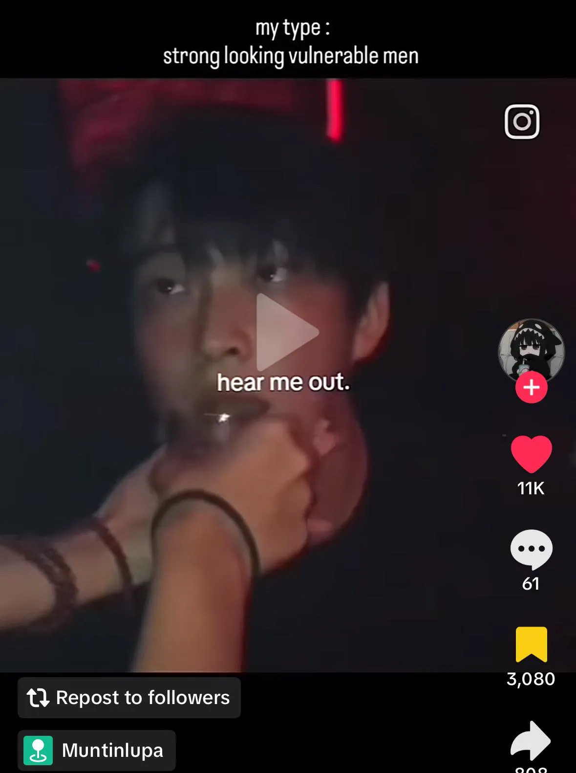 BRO LET A MAN LOOK AT ME LIKE THIS😭😭😭