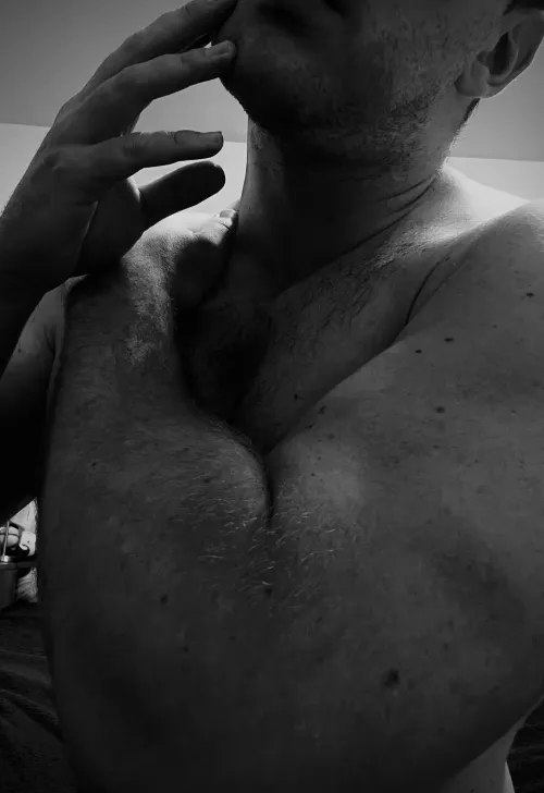 Debut Post [m] 🖤🤍