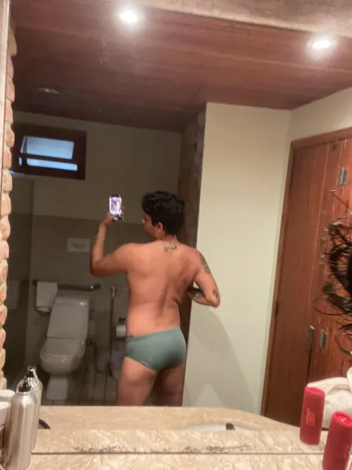 Do you like my new Speedos for the swimming practice?