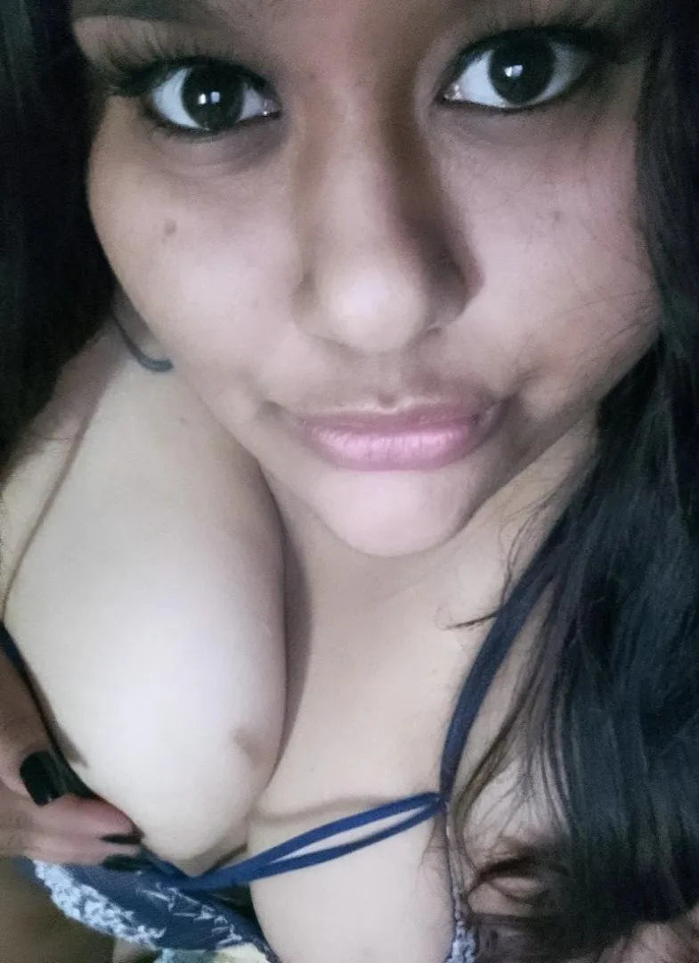 Do you want to try a delicious Latina? Come, I'll wait for you, baby 😏