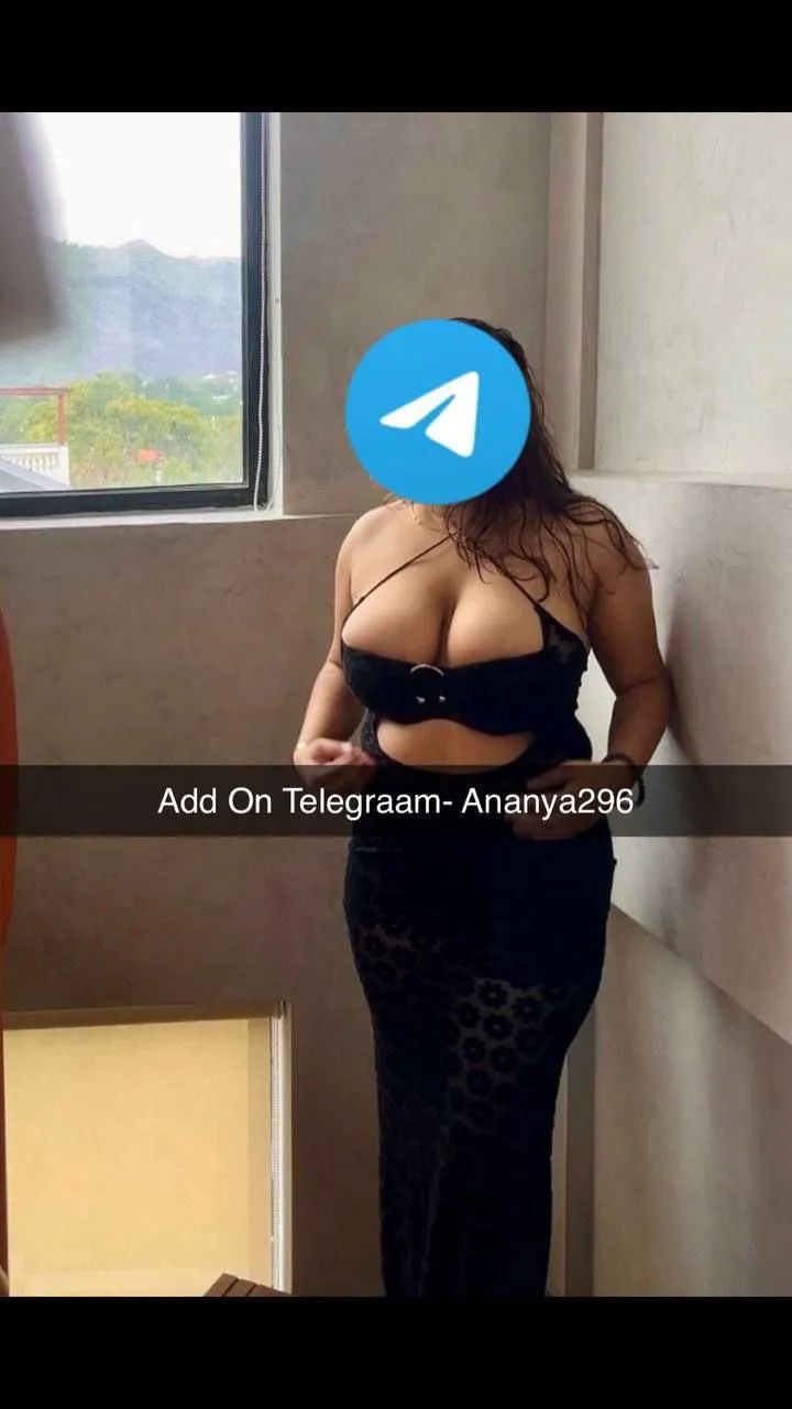 F22 horny and waiting to be creampied.