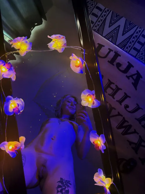 Heard we were doing mirror selfies 😏