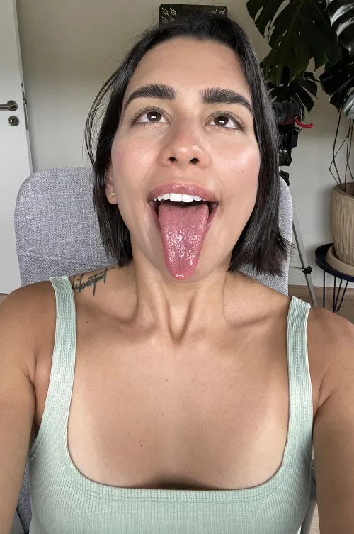 Im just a girl with a top tier ahegao face