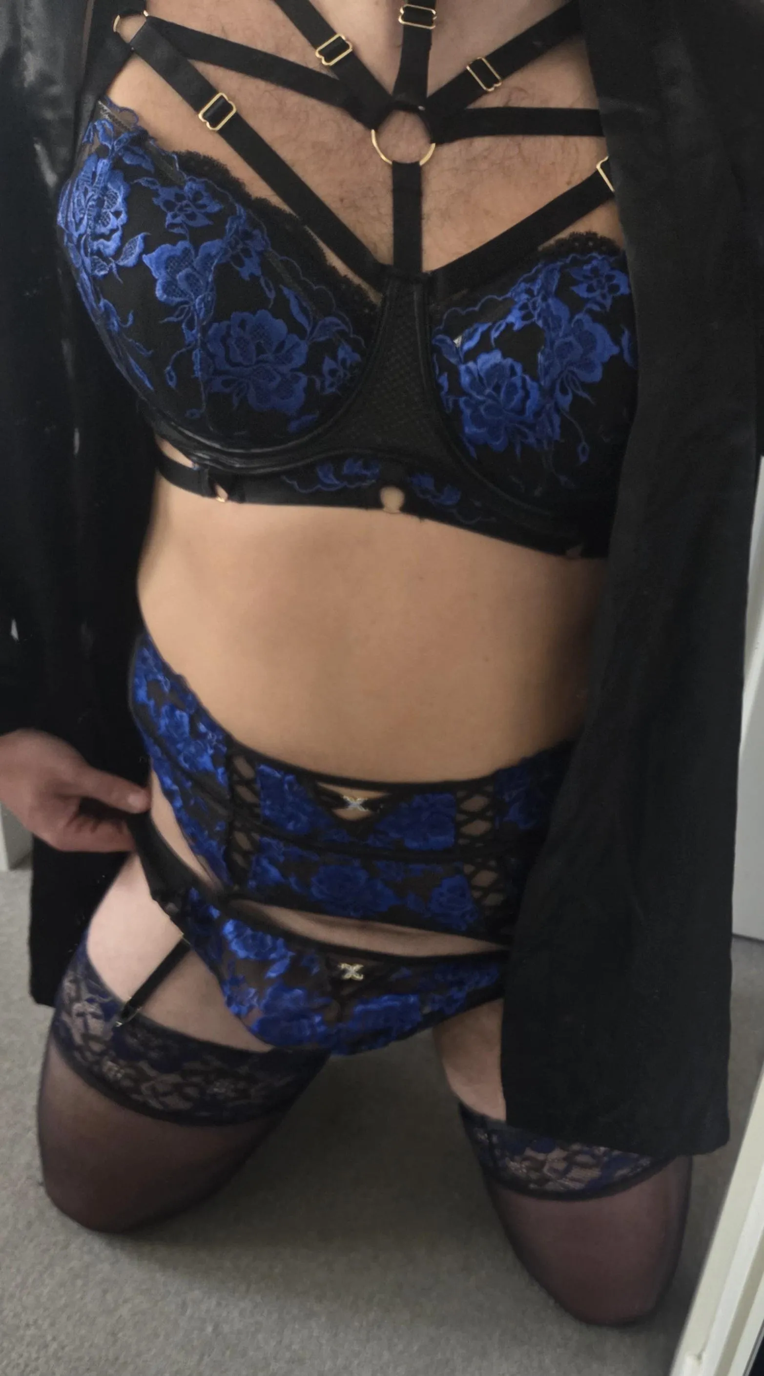 Imagine cumming home to this everyday your cock wouldn't know what to do