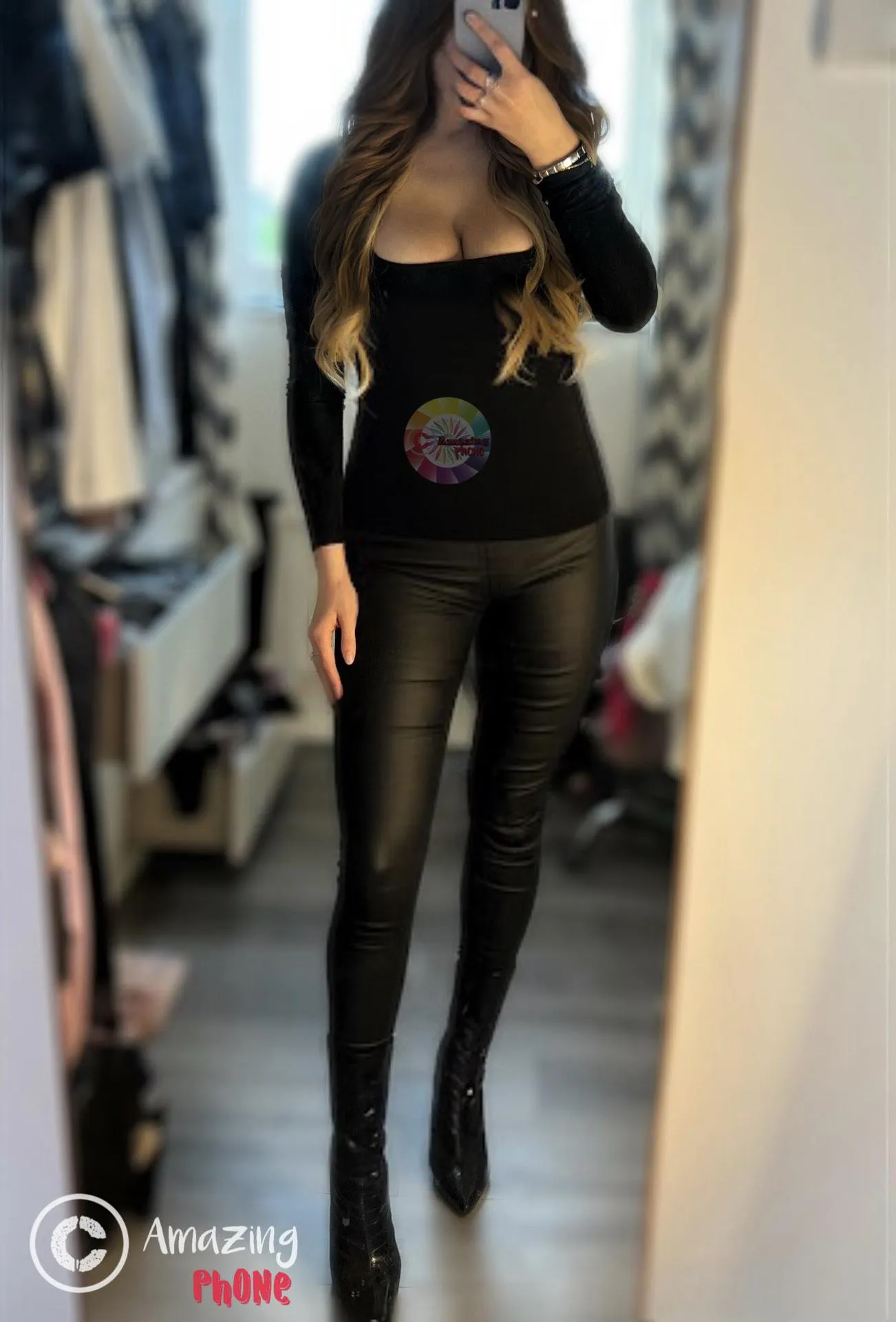 Like the blonde tips?