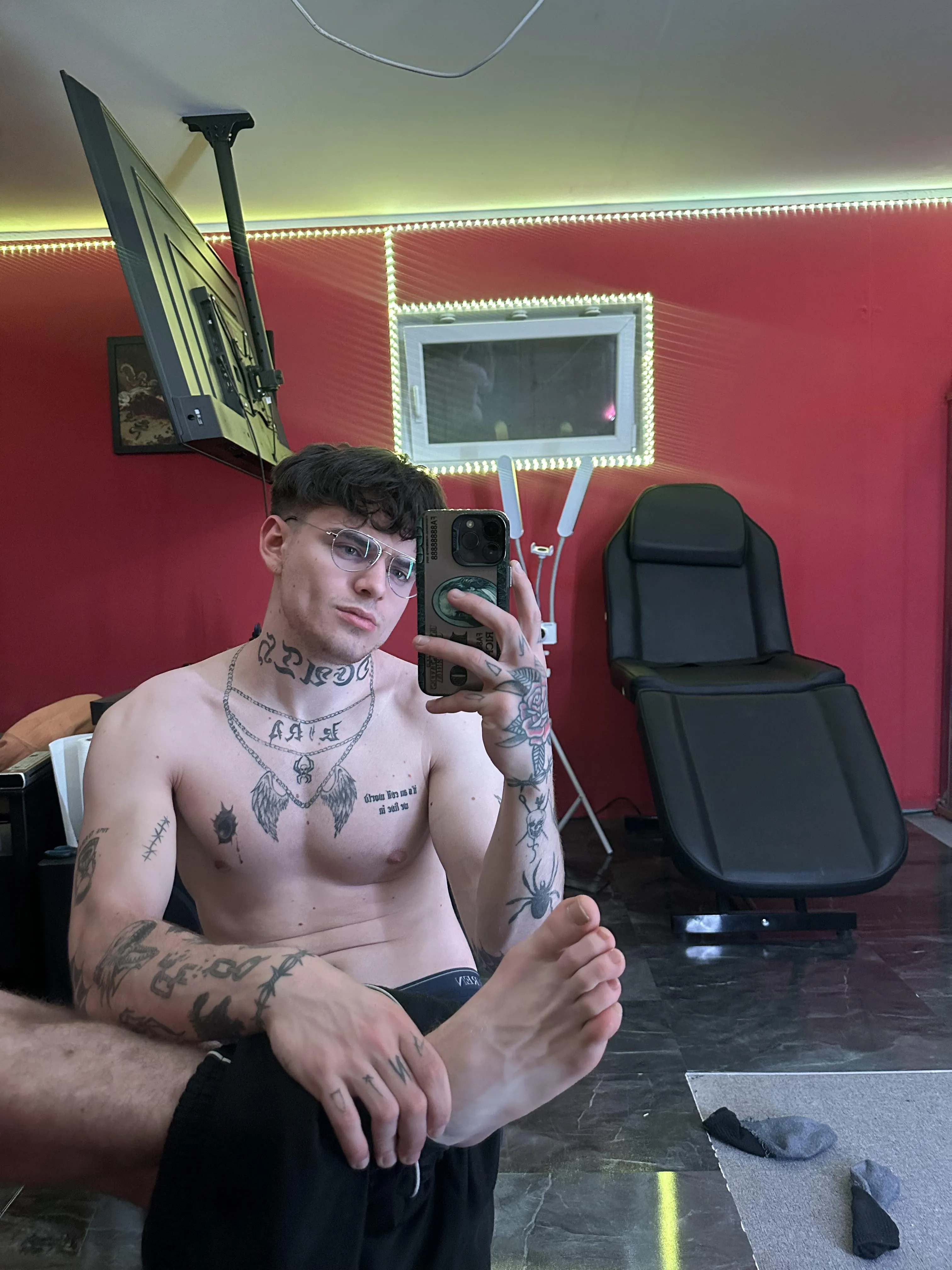 love sports and hard ******* 😋