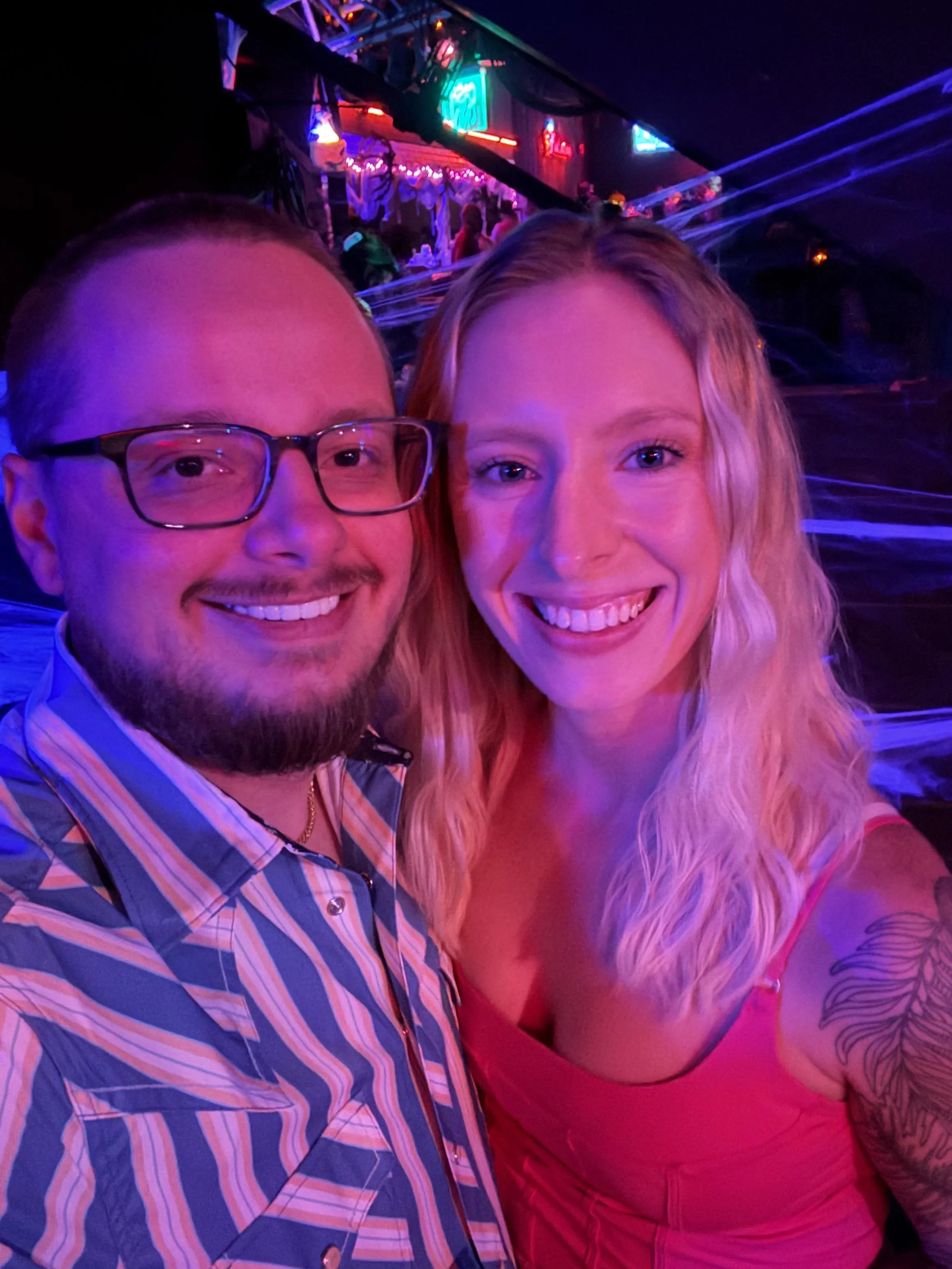 [MF4MF/F] exploring the cuck queen kink at the moment. Select swaps. No single men!