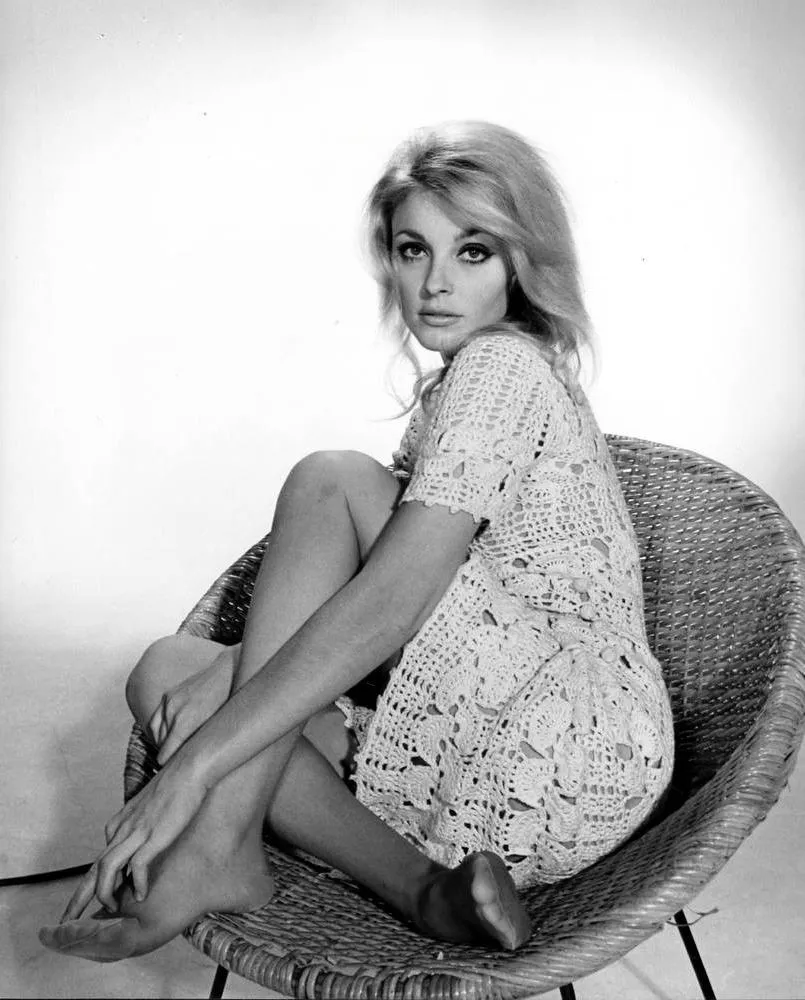 Sharon Tate (1965)