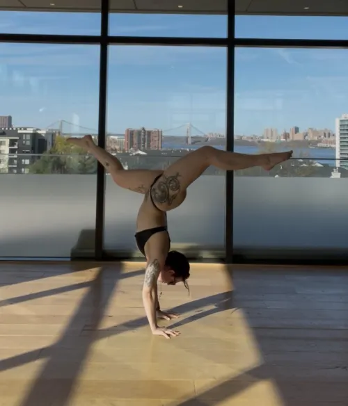 Strong and Sexy 💪😍 Check Out My Skills