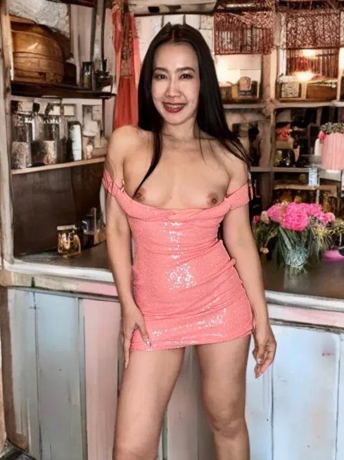 Will you be shocked if I promised you nudes and actually sent them 🖤