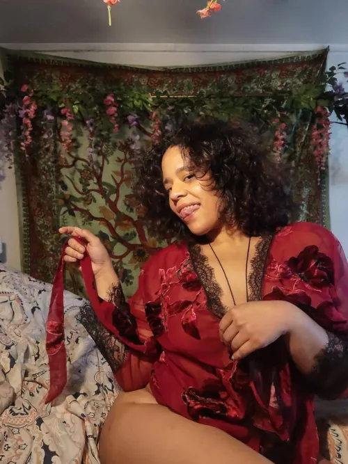 Come to bed, Mommy’s waiting for you