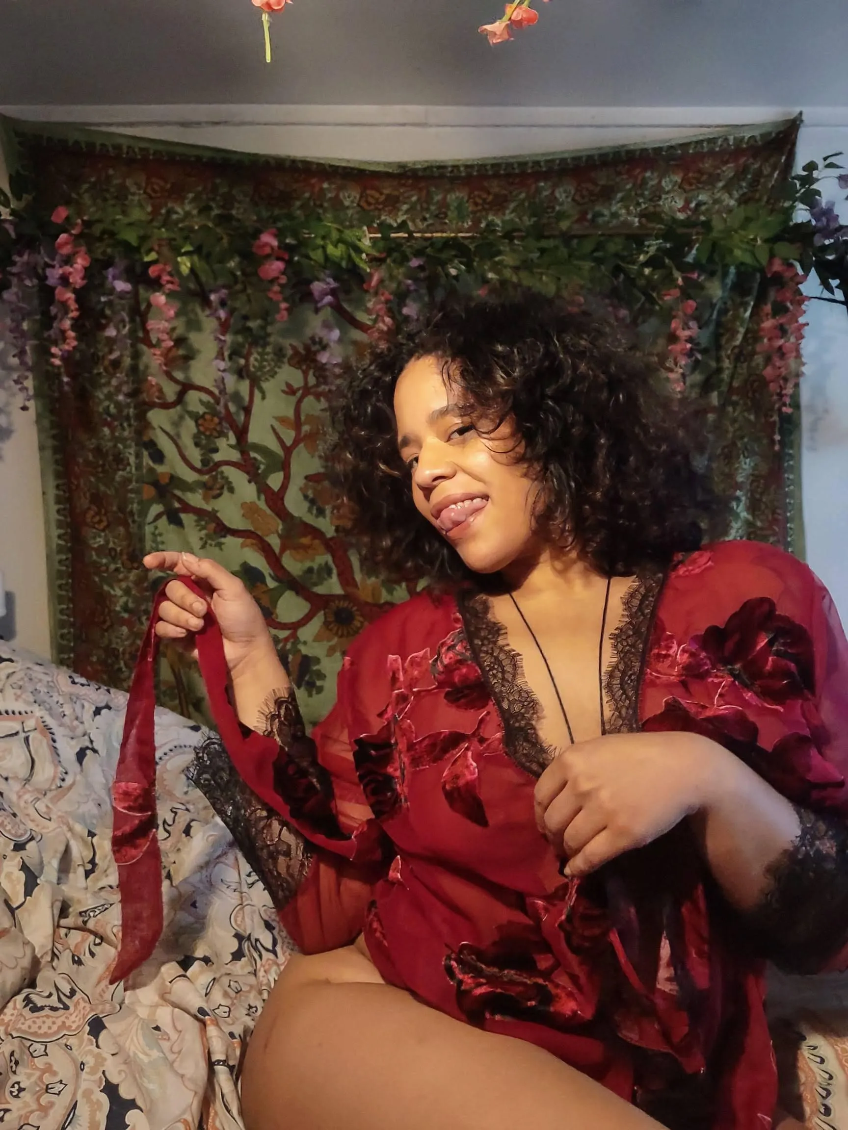 Come to bed, Mommy’s waiting for you