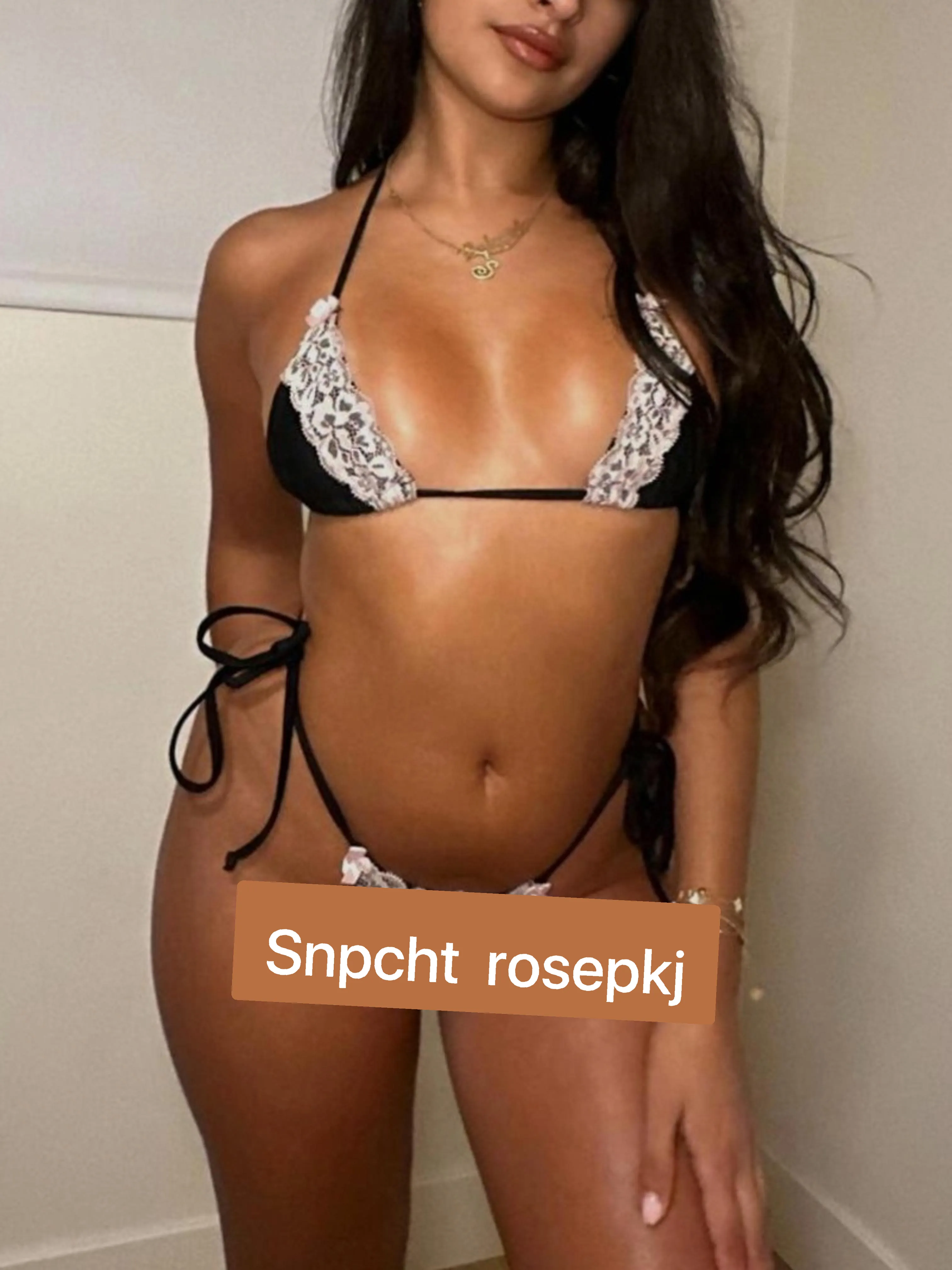 (F4M) - who’s down to explore some wild stuff with me?