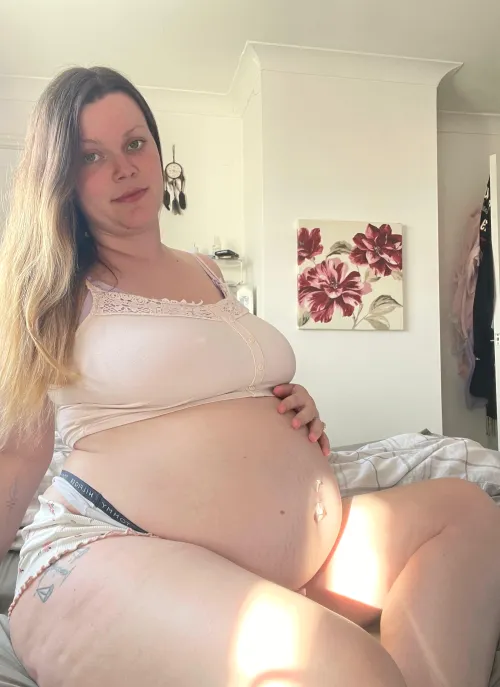 Fuck me into labor and watch me give birth 🤰🥵
