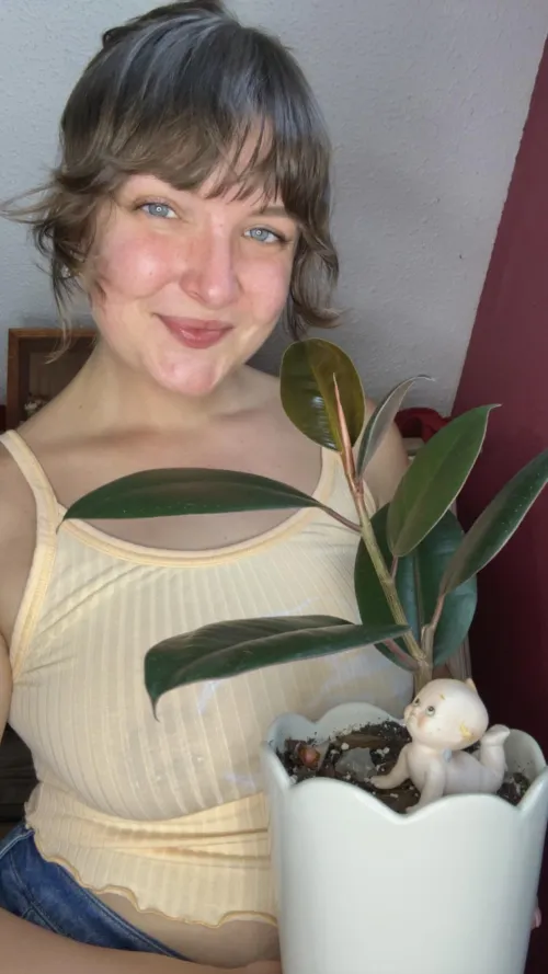 Houseplants are kinda my thing now.. (27f)