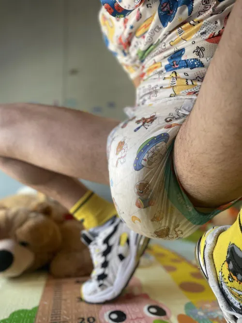 Like if you don’t change your diapers until they're thick like this ☺️