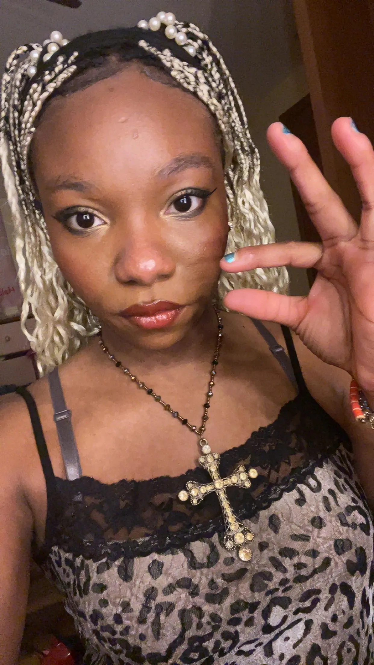 Live right now, get in line and join