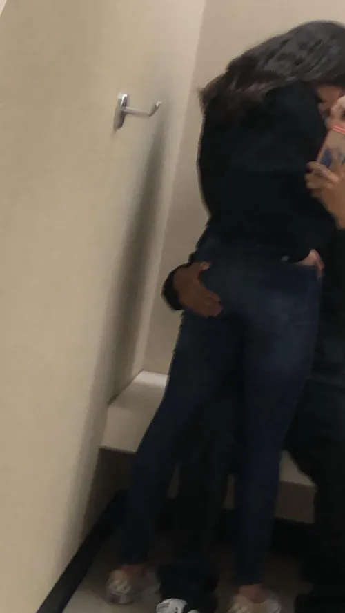 Looking for older males la area