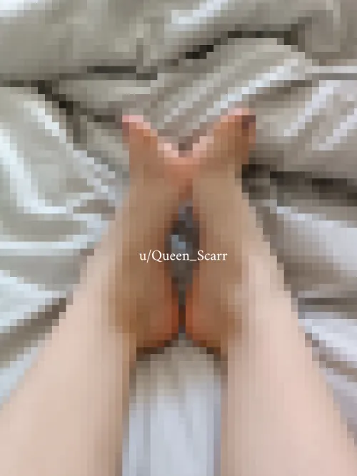 The feet I walk on are our of your league 💎