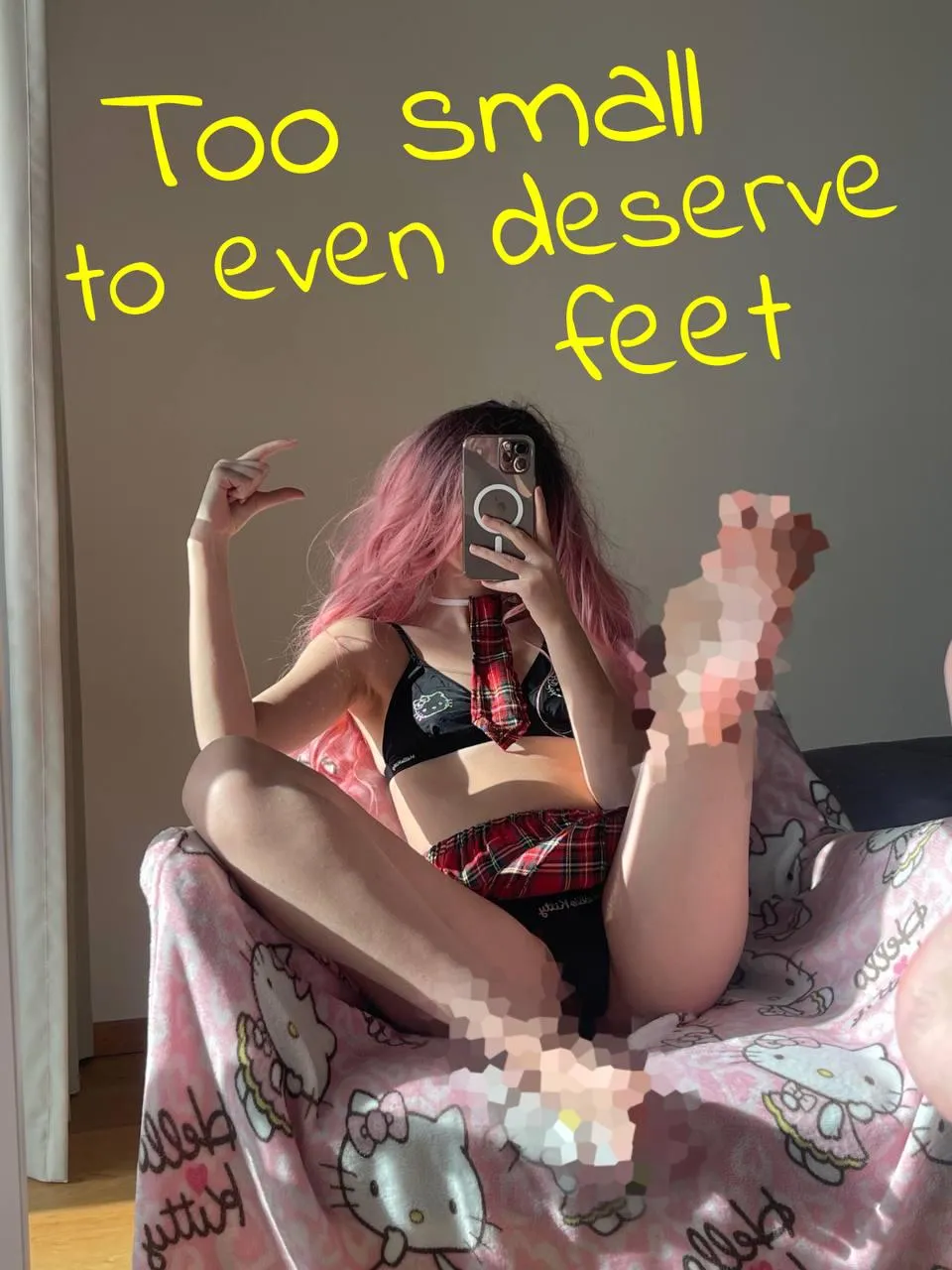 What a shrimp dick pervert 🍤