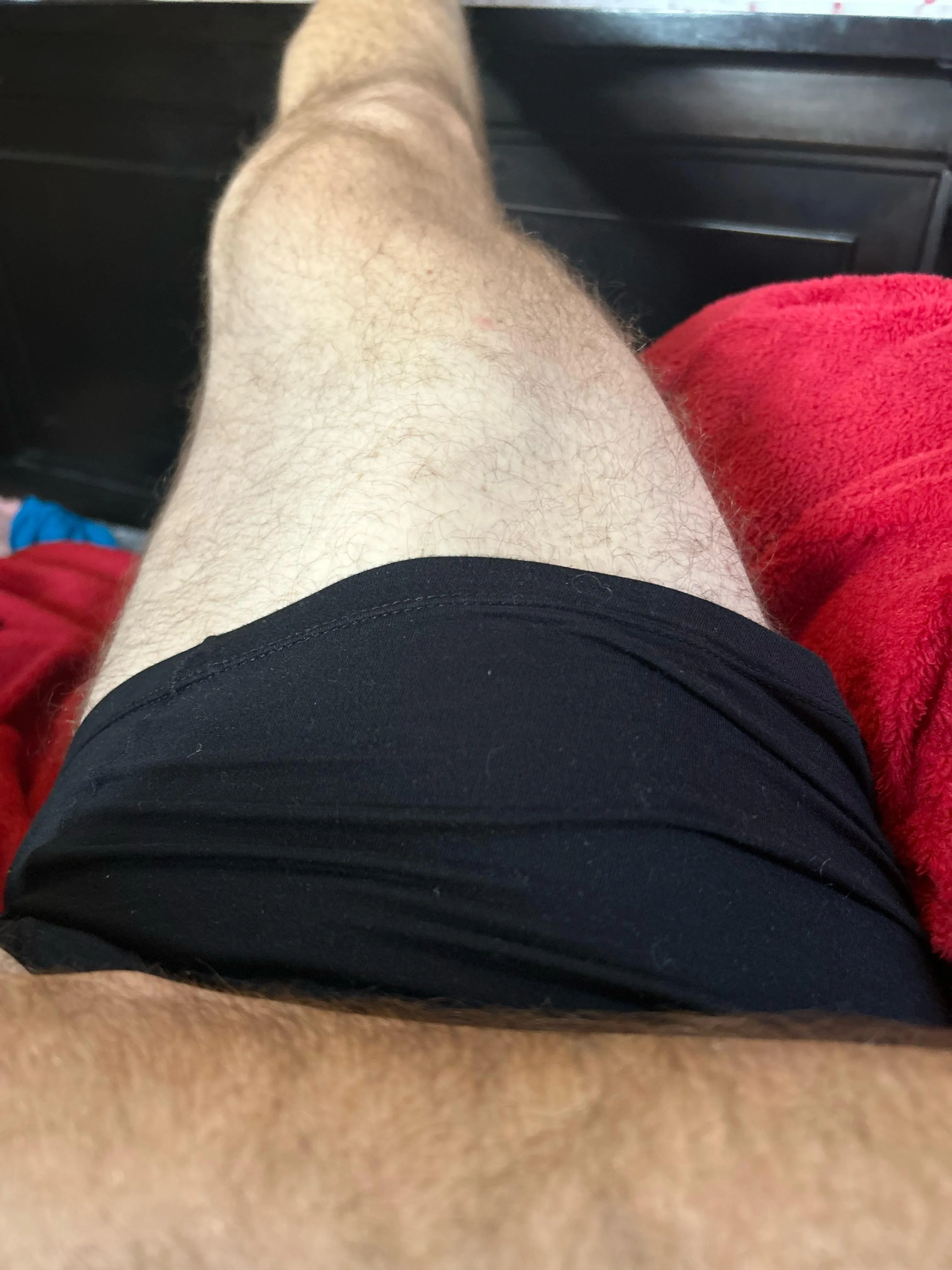 34 [m4m] married DL BWC gymbro.  Getting horny. I have a huge GC of studs too. Tel.jackrhung