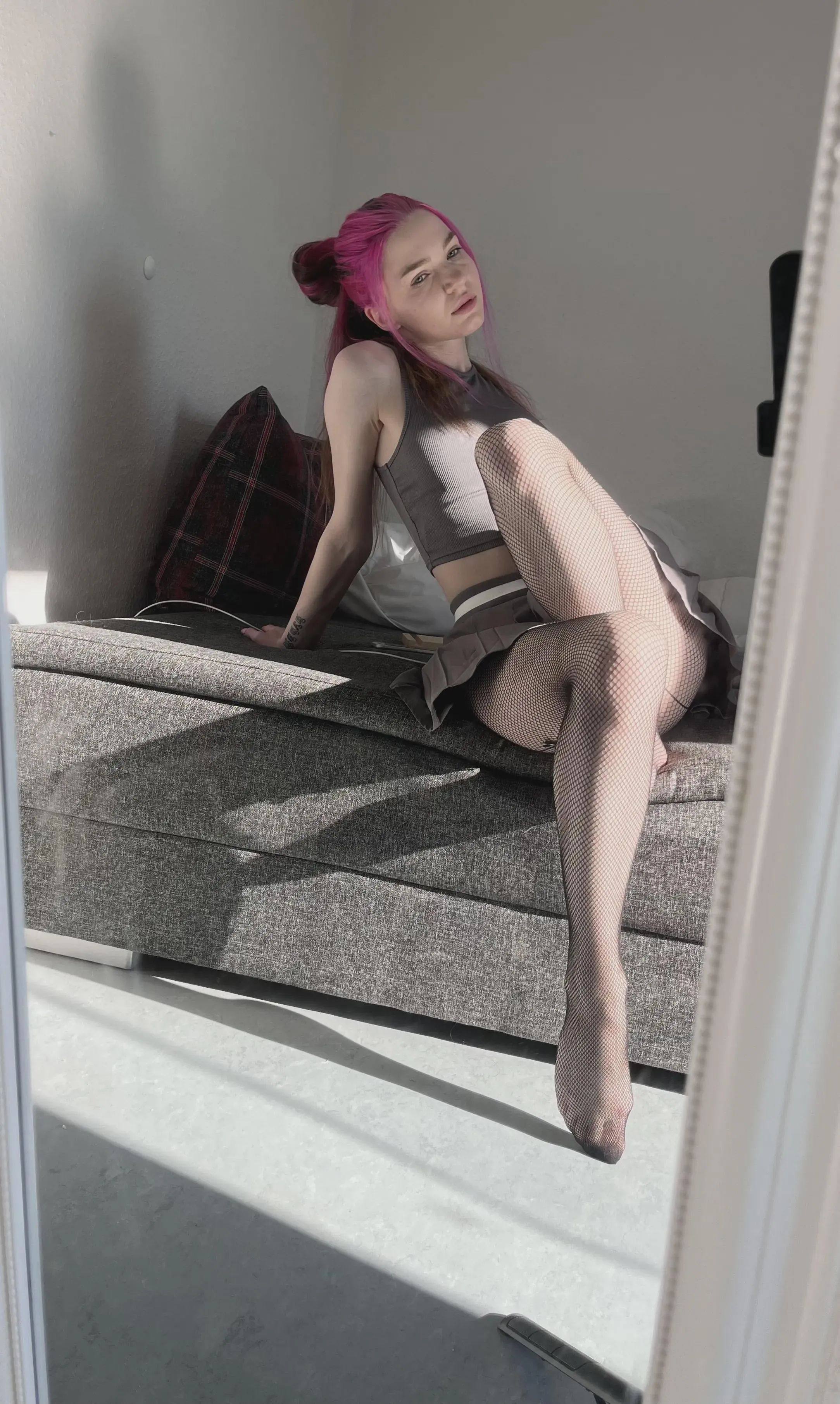 do you like my feet in fishnets