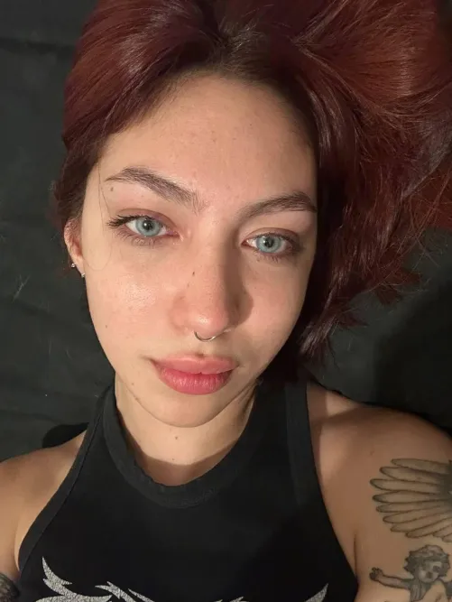 does my red hair turn u on?