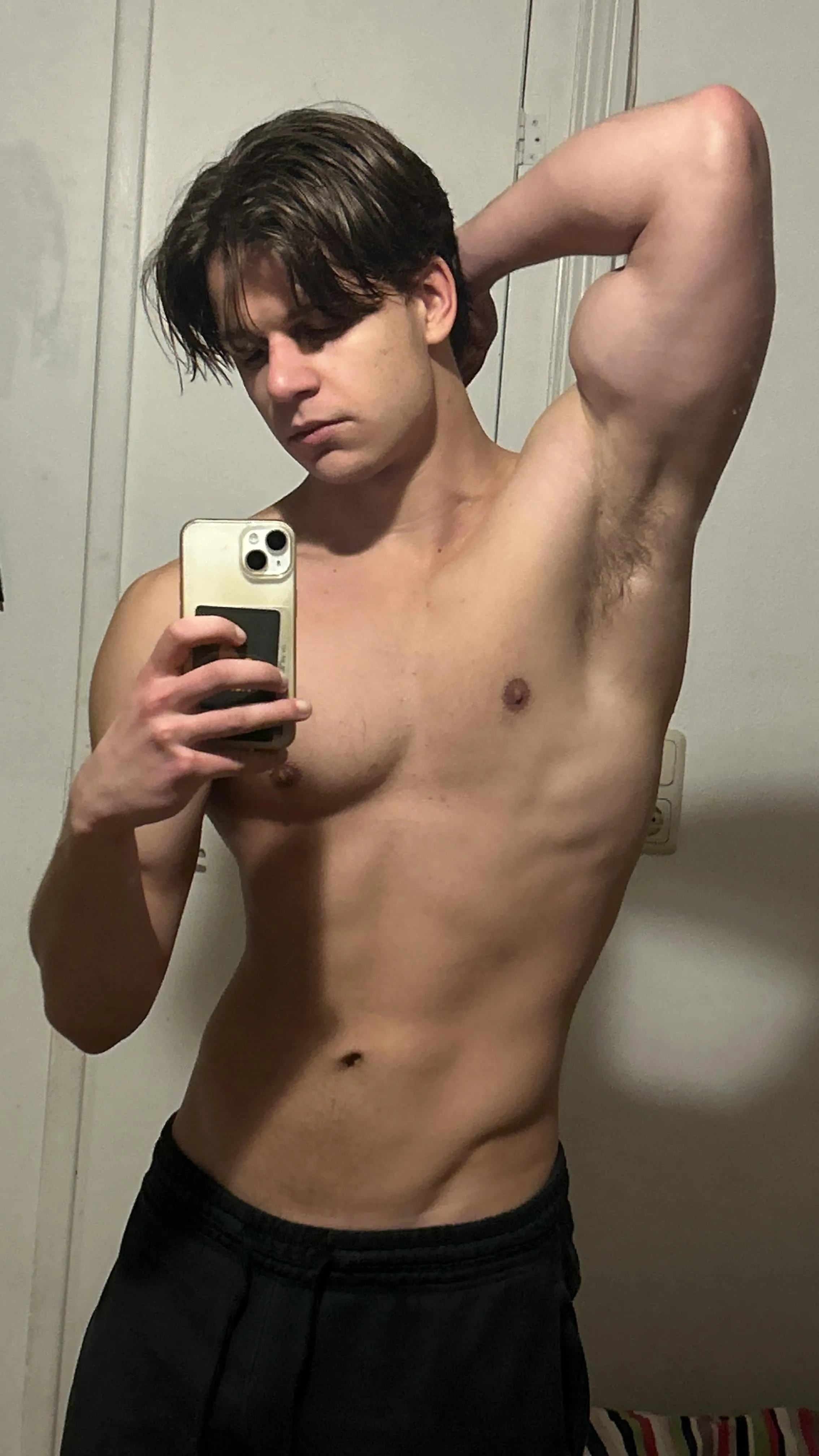 (20)Would you lick or sniff my pits?