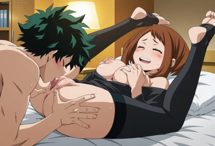 Deku passionately kissing Ochako's lower lips (@Sketchdrif)