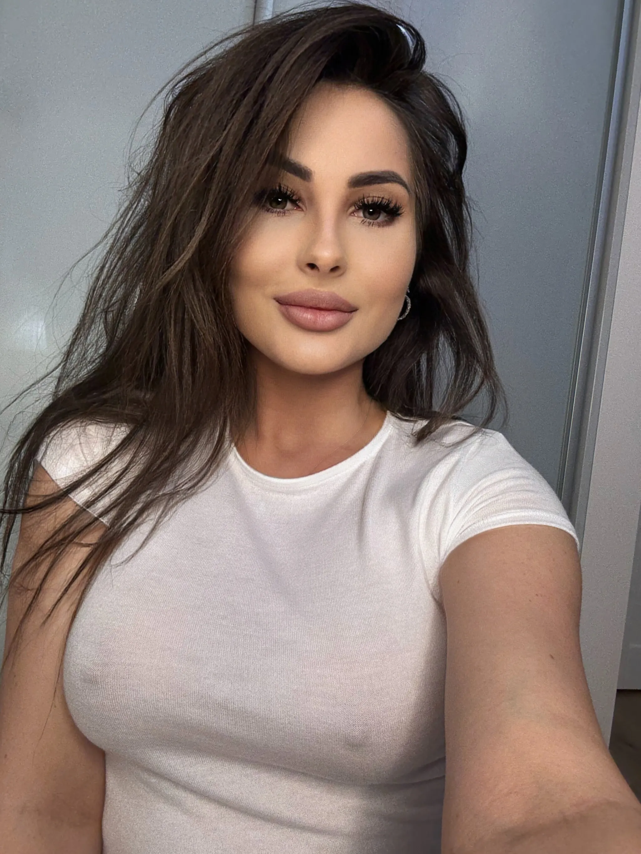 I’m not gonna stop you from staring at my pokies ;)