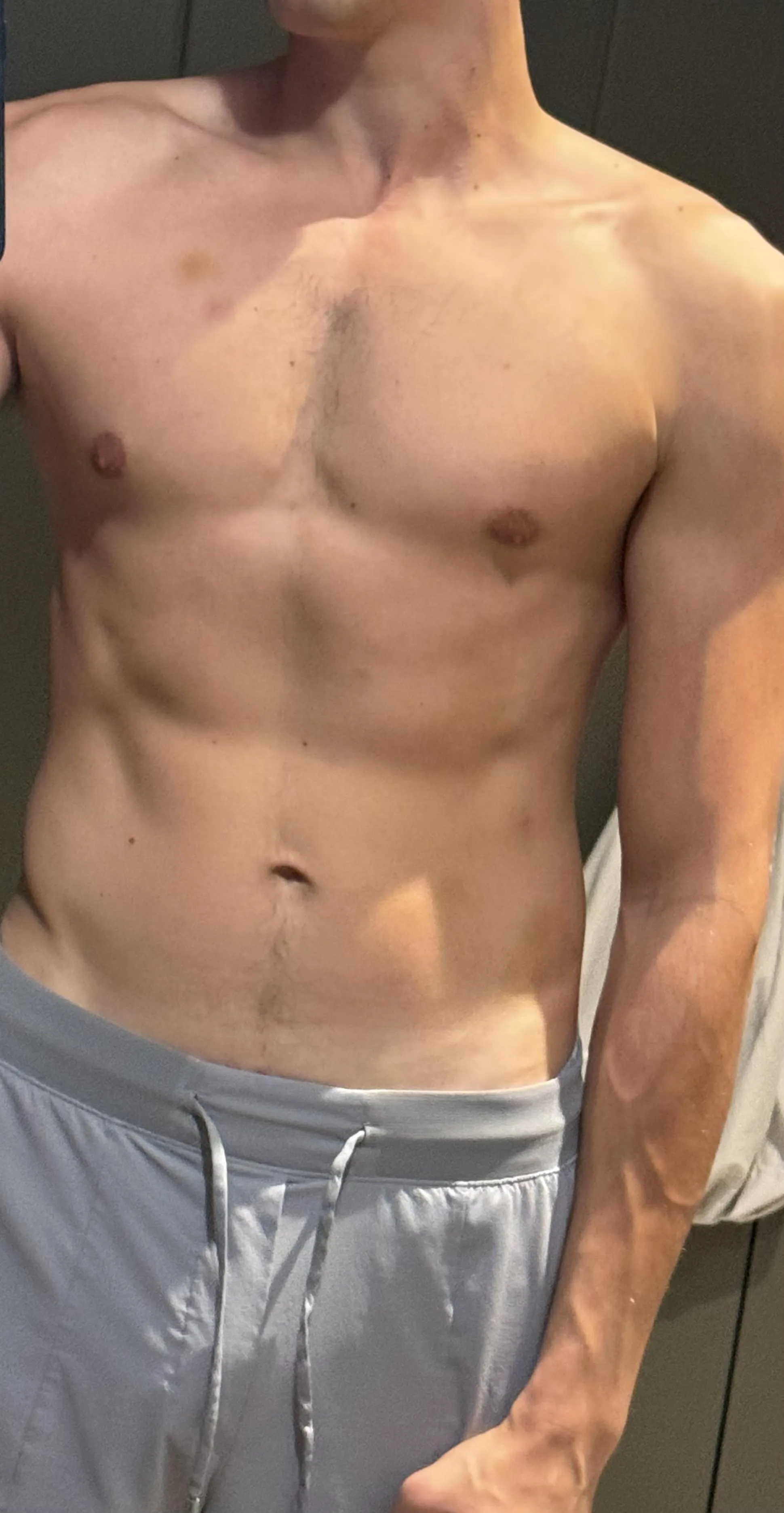 [M]4[M] 30 - Miami - brickell guy in an open relationship (more pics on profile), will be alone the first weekend of June, and looking for fun. ONLY into fit/hung guys, my age or younger. chat me with your age and pics if you want a response