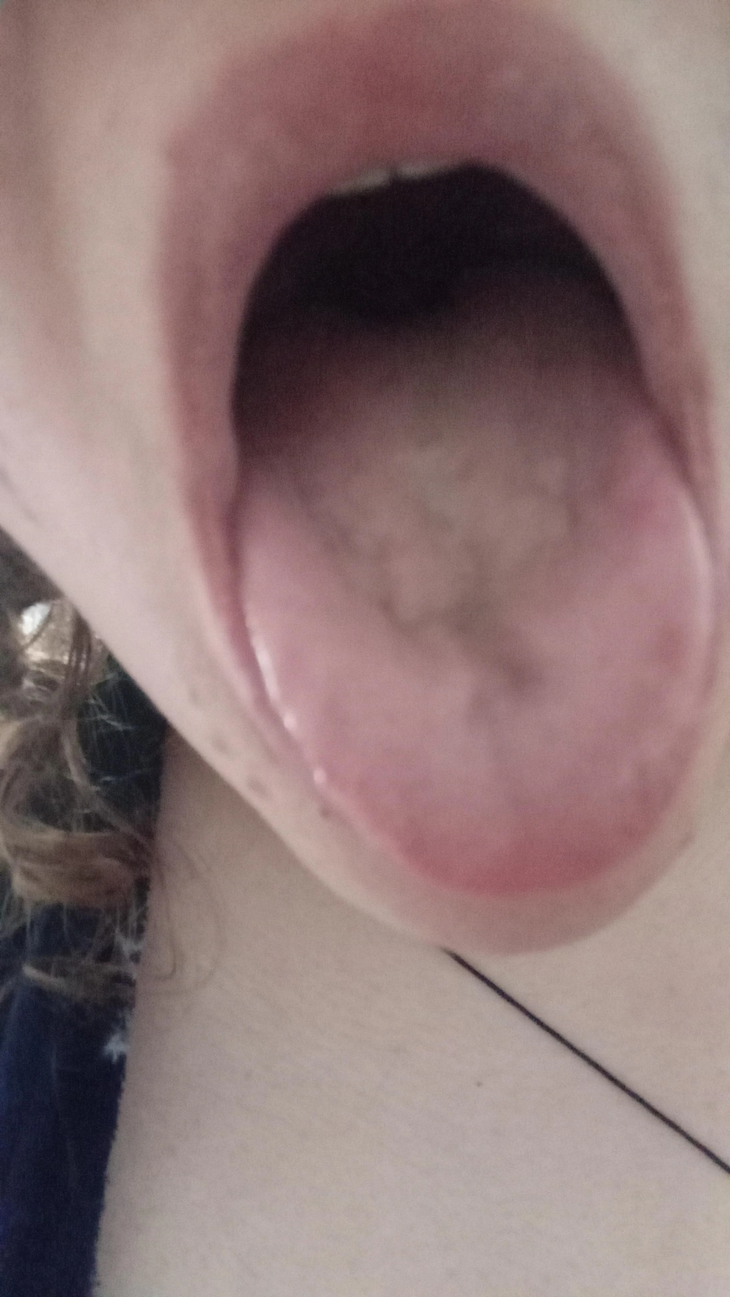 Come play in my mouth hehe