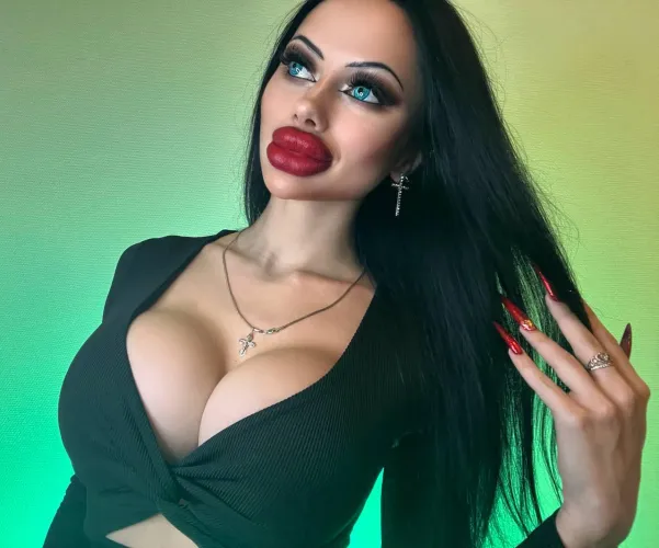 I love my lips, don't you ?