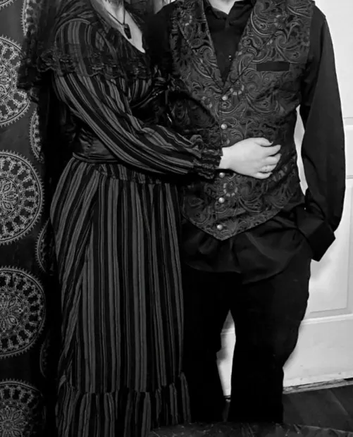 [mf4f][m4f] 26 couple looking near Sweeny