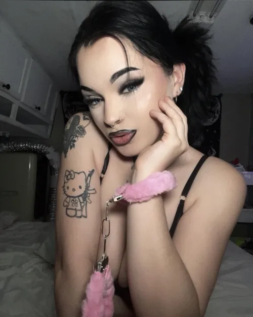 how would you color in my tats, with cum?