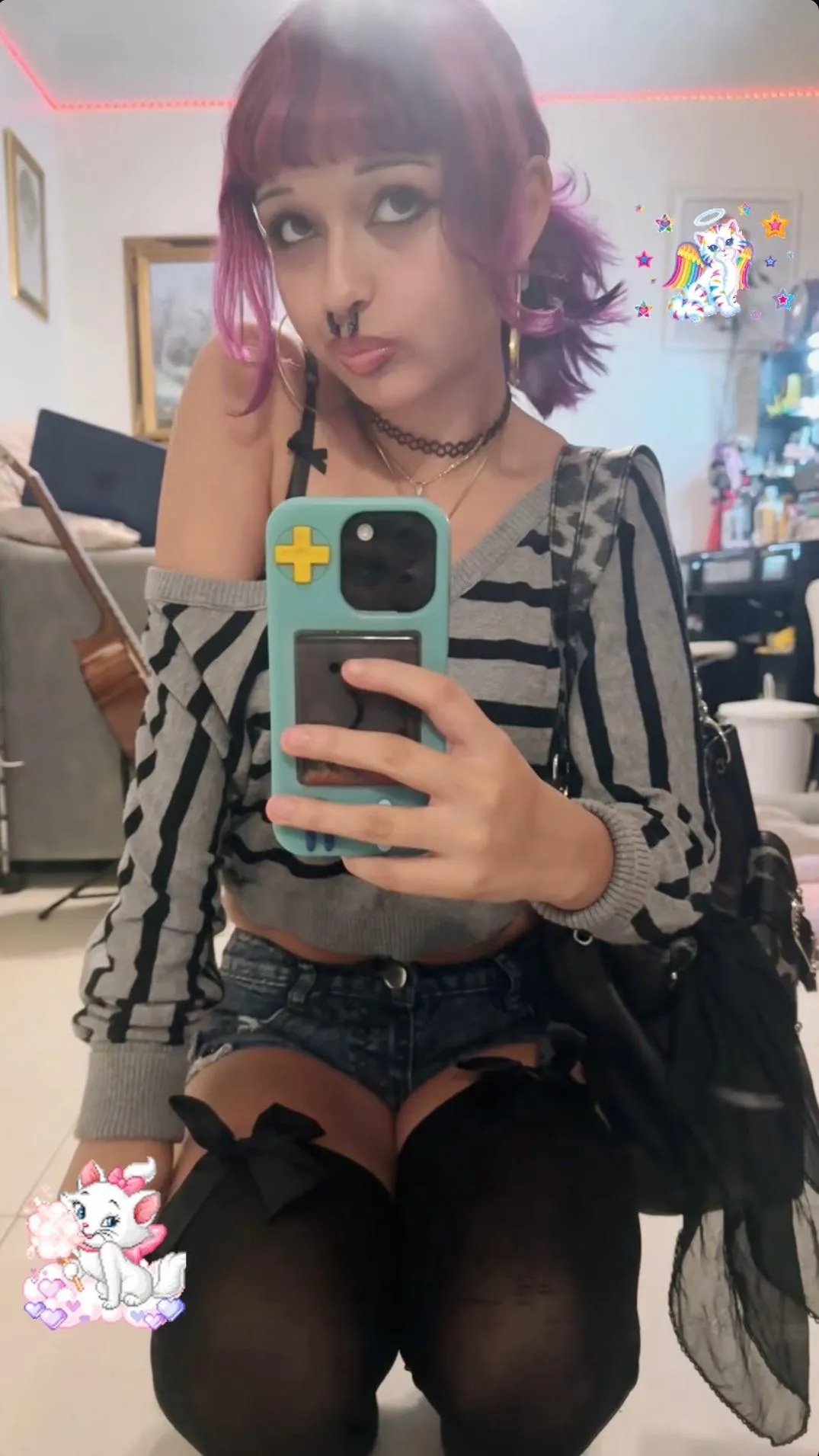 i may look petite, but looks can be deceiving ;)